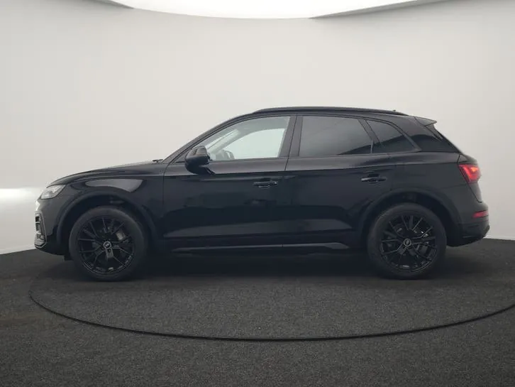 Audi Q5 2023 photo 2