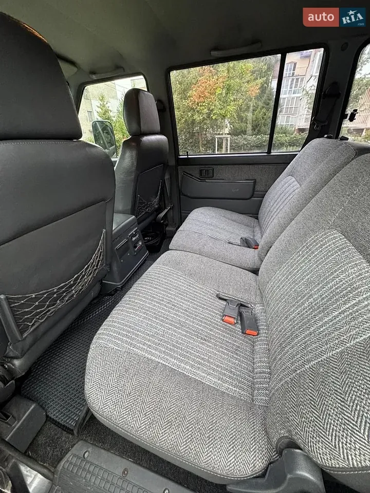 Nissan Patrol 1992 photo 4