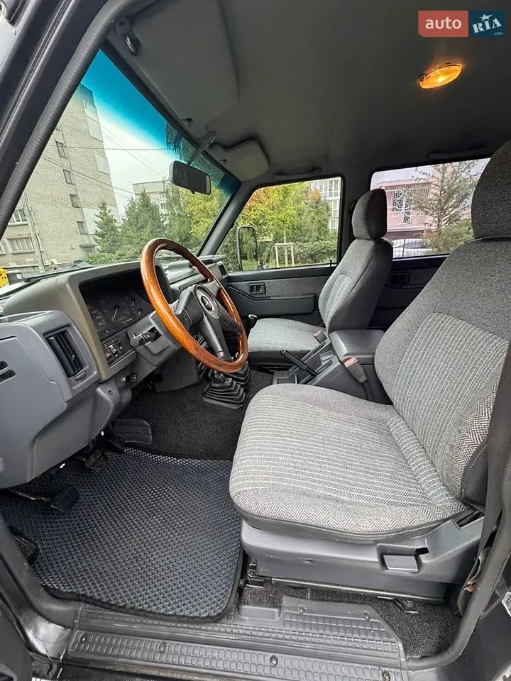 Nissan Patrol 1992 photo 3