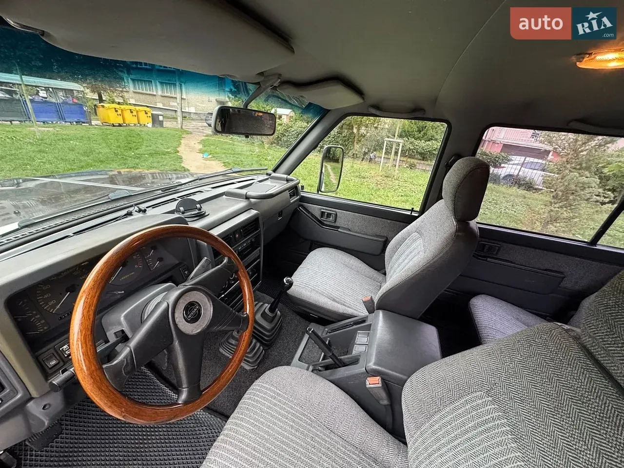 Nissan Patrol 1992 photo 5