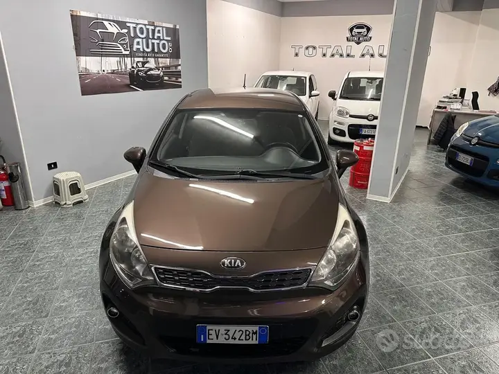 Kia Rio 2014 photo 3