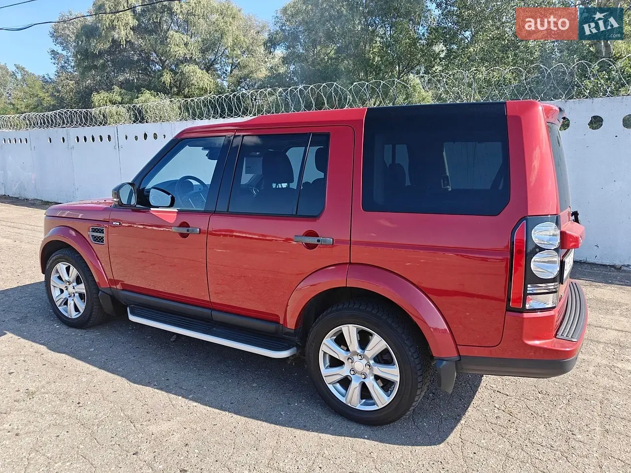 Land Rover Discovery 2015 photo 5