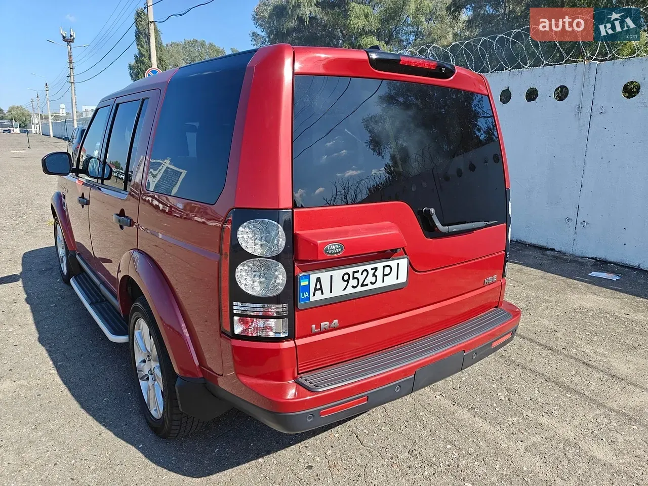Land Rover Discovery 2015 photo 4