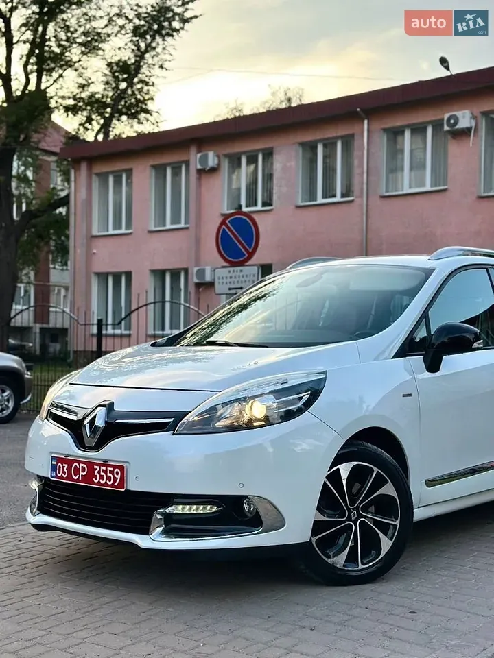 Renault Grand Scenic 2014 photo 3