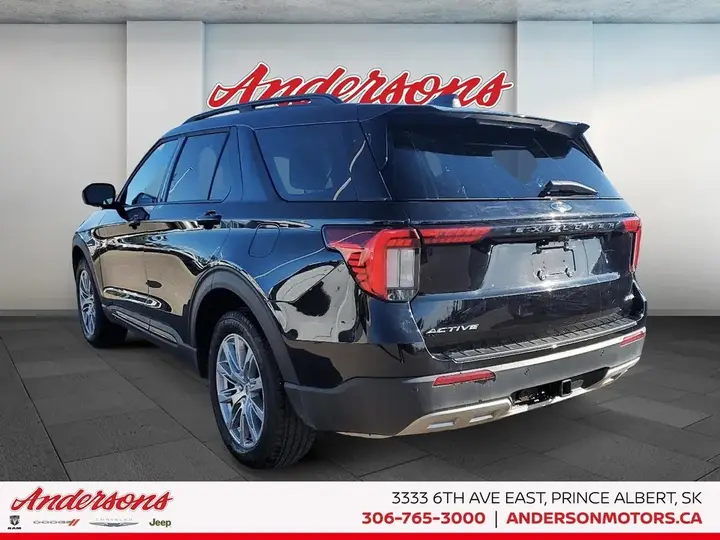 Ford Explorer 2026 photo 4