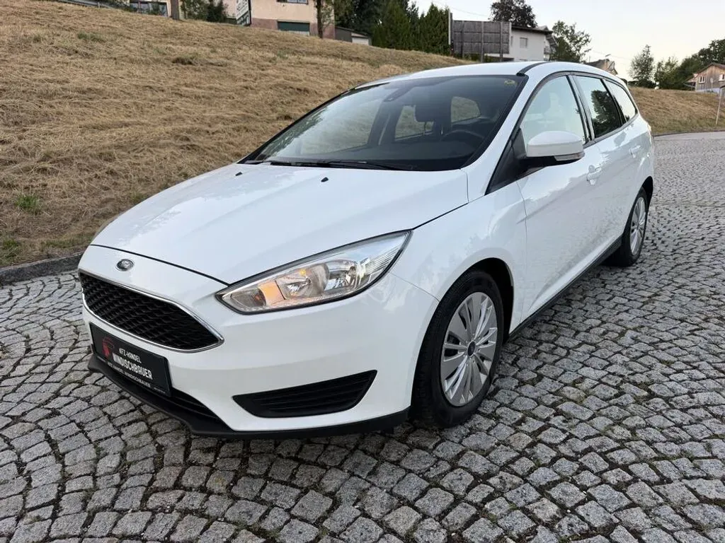 Ford Focus 2016 photo 2