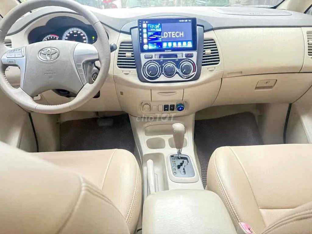 Toyota Innova 2014 photo 3
