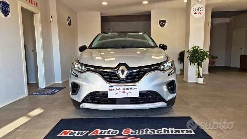 Renault Captur 2022 photo 2