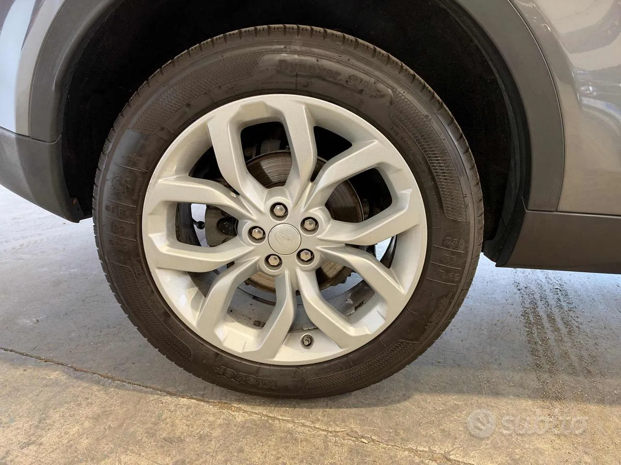 Land Rover Discovery Sport 2020 photo 5