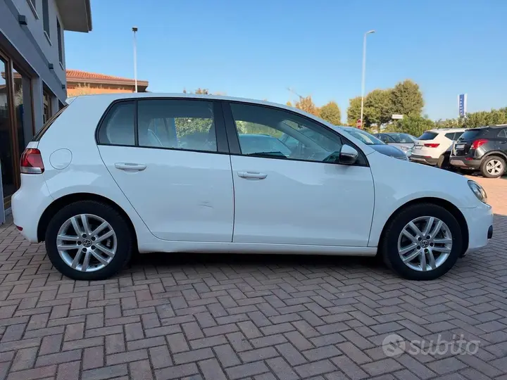 Volkswagen Golf 2010 photo 5