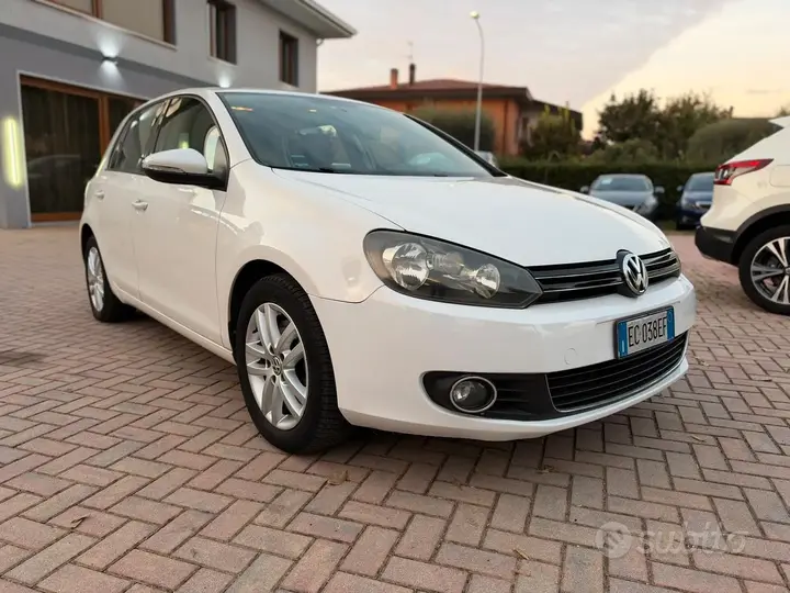 Volkswagen Golf 2010 photo 3