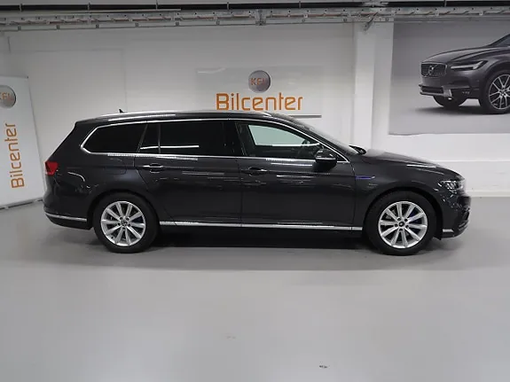 Volkswagen Passat 2022 photo 5