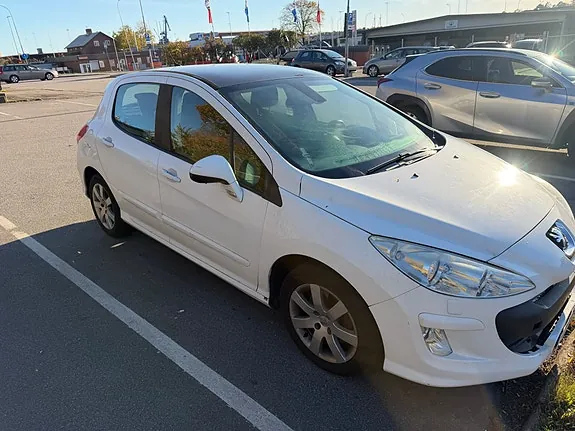 Peugeot 308 2010 photo 3