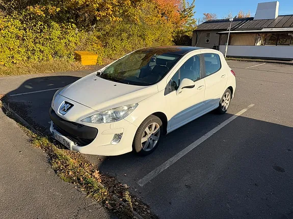 Peugeot 308 2010 photo 2