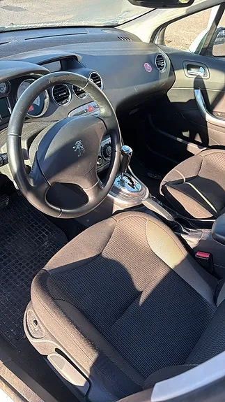 Peugeot 308 2010 photo 5