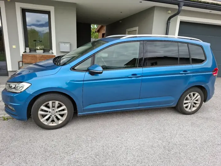 Volkswagen Touran 2018 photo 2