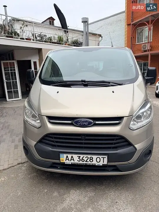 Ford Tourneo Custom 2015 photo 3