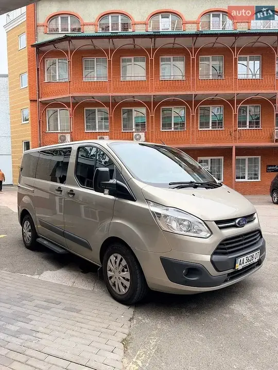 Ford Tourneo Custom