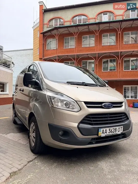 Ford Tourneo Custom 2015 photo 2