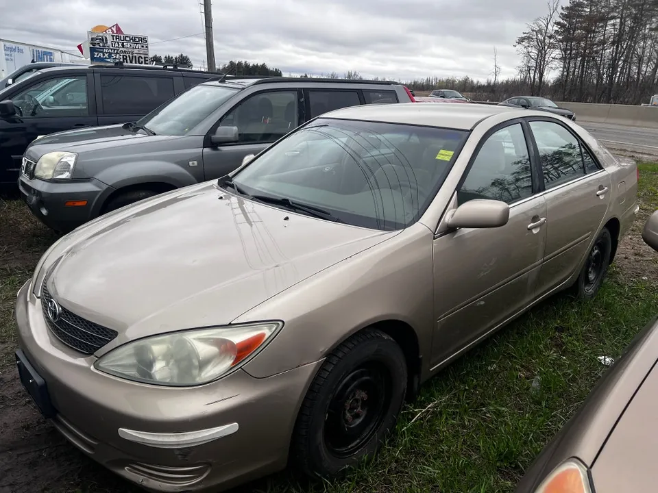 Toyota Camry 2004 photo 2