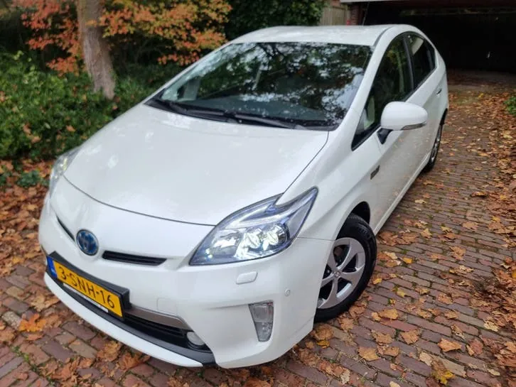 Toyota Prius 2013 photo 3