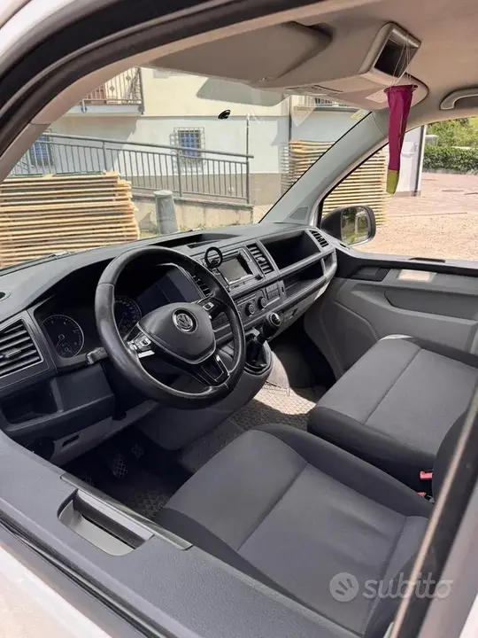 Volkswagen Transporter 2016 photo 3
