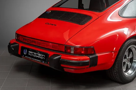 Porsche 911 1985 photo 2