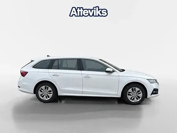 Skoda Octavia 2023 photo 2