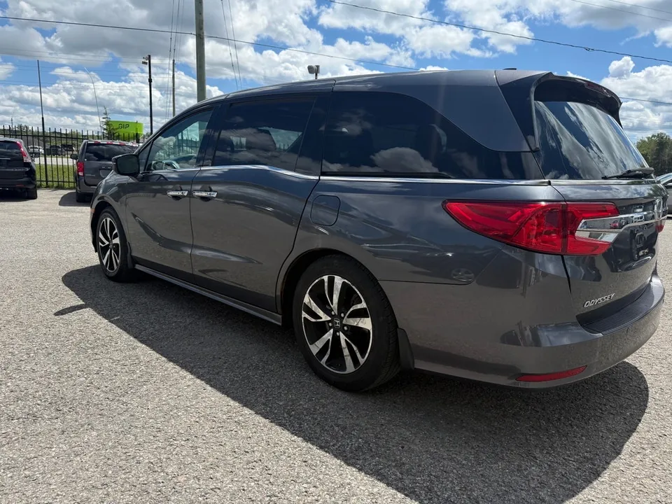 Honda Odyssey 2018 photo 2