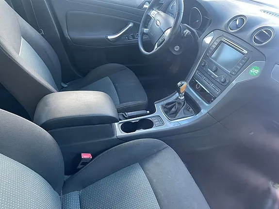 Ford Mondeo 2012 photo 4