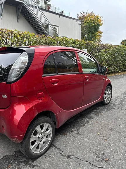 Mitsubishi I-Miev 2017 photo 5