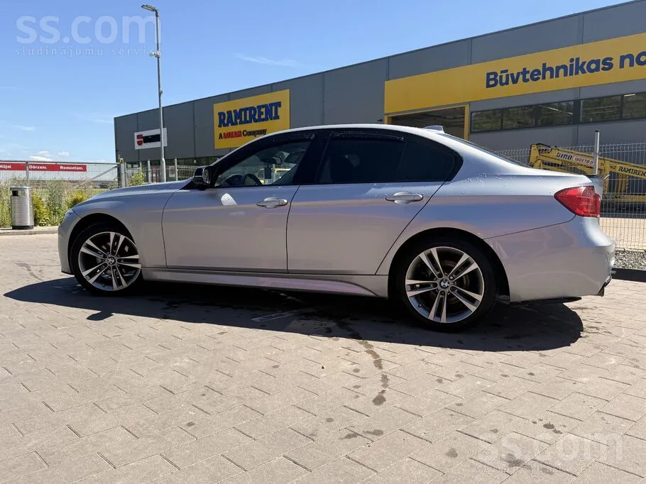 BMW 320D 2012 photo 4