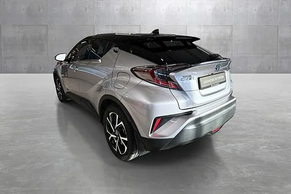 Toyota C-Hr 2017 photo 3