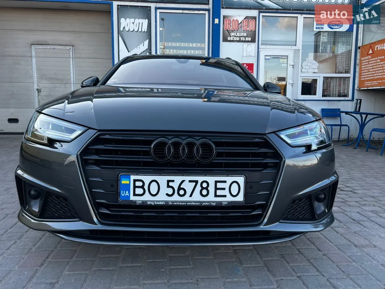Audi A4 2019 photo 2