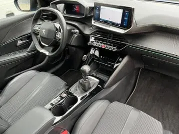 Peugeot 208 2019 photo 2