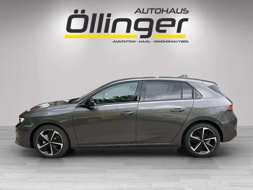 Opel Astra 2025 photo 2