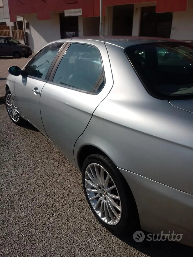 Alfa Romeo 156