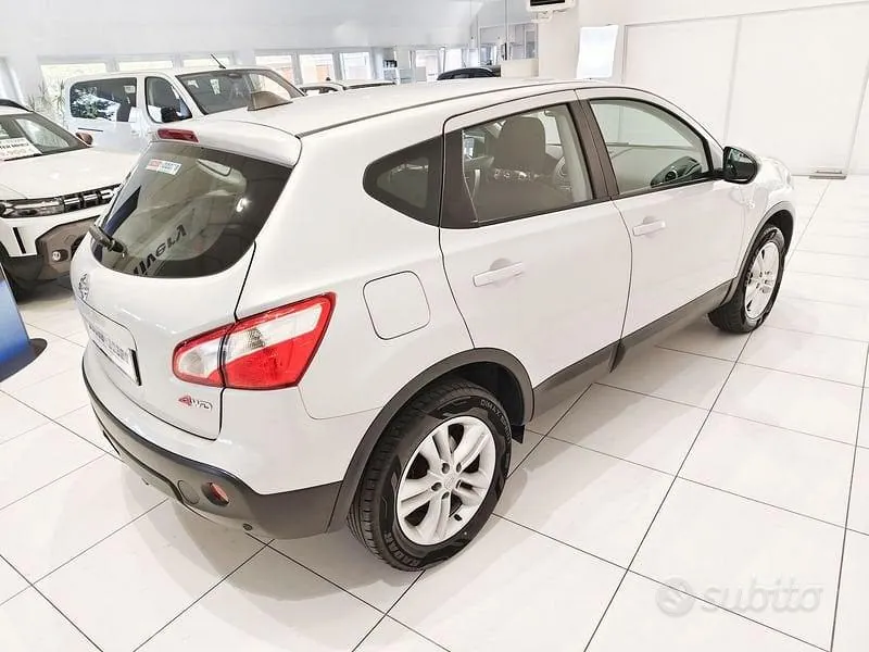 Nissan Qashqai 2010 photo 3