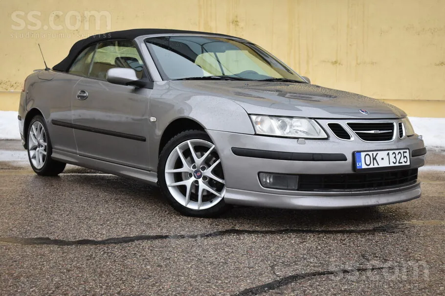 Saab 9-3 2005 photo 2