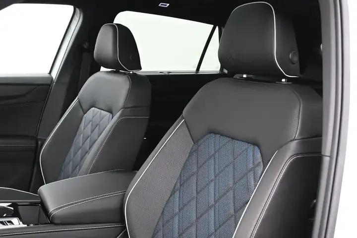 Volkswagen Atlas Cross Sport 2026 photo 4