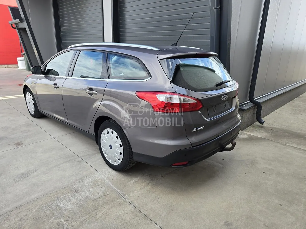 Ford Focus 2012 photo 3
