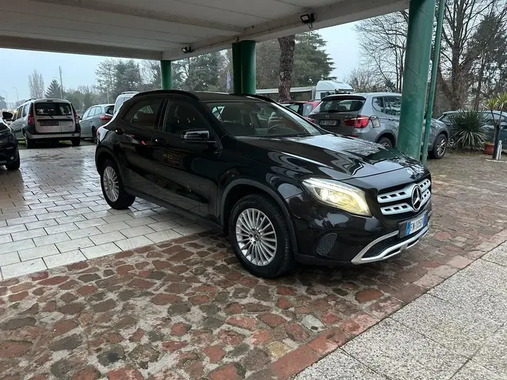 Mercedes-Benz Gla 2018 photo 3