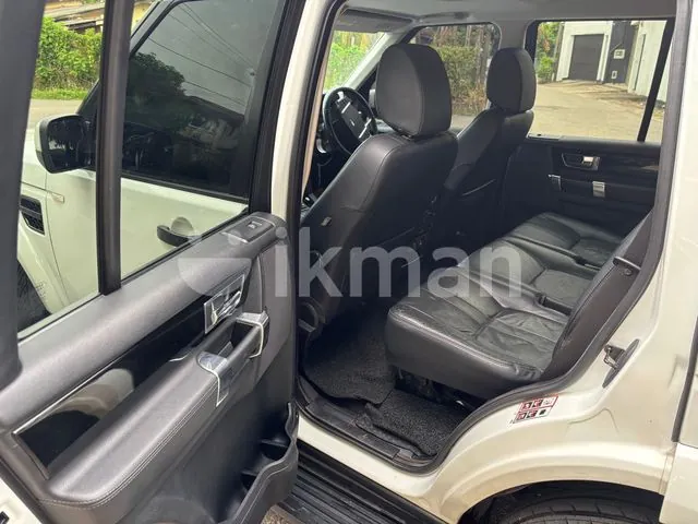 Land Rover Discovery 2012 photo 3