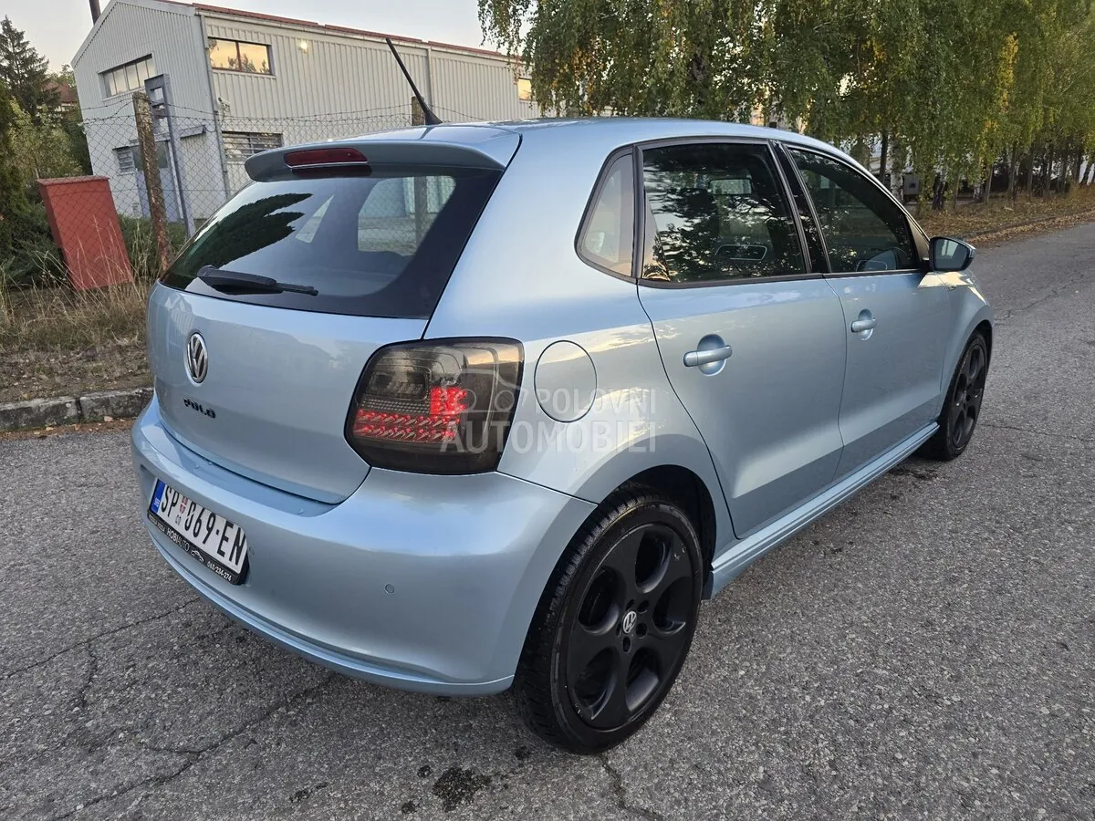 Volkswagen Polo 2010 photo 4