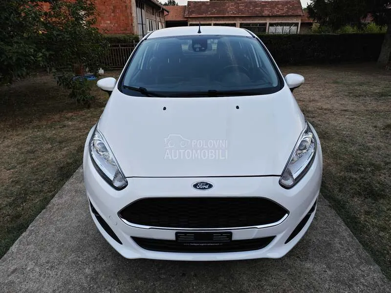 Ford Fiesta 2016 photo 2