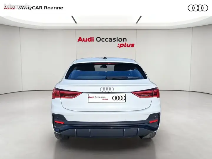 Audi Q3 2023 photo 4