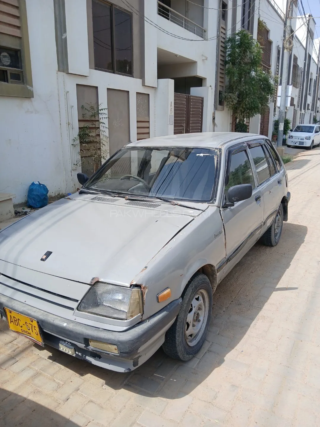 Suzuki Khyber