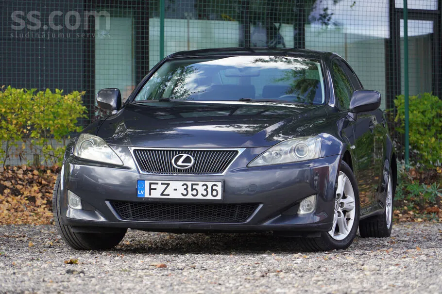 Lexus Is