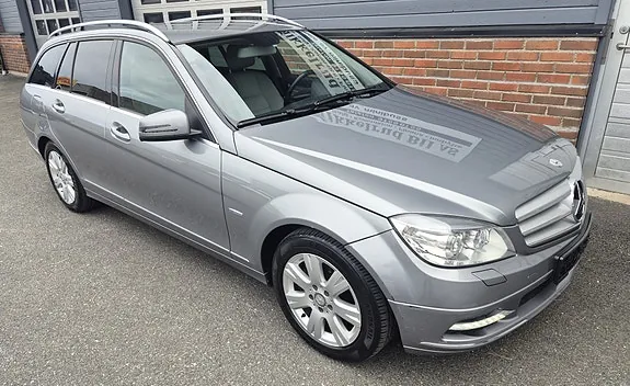 Mercedes-Benz C200 2011 photo 3