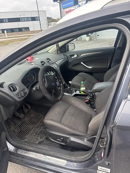 Ford Mondeo 2010 photo 4